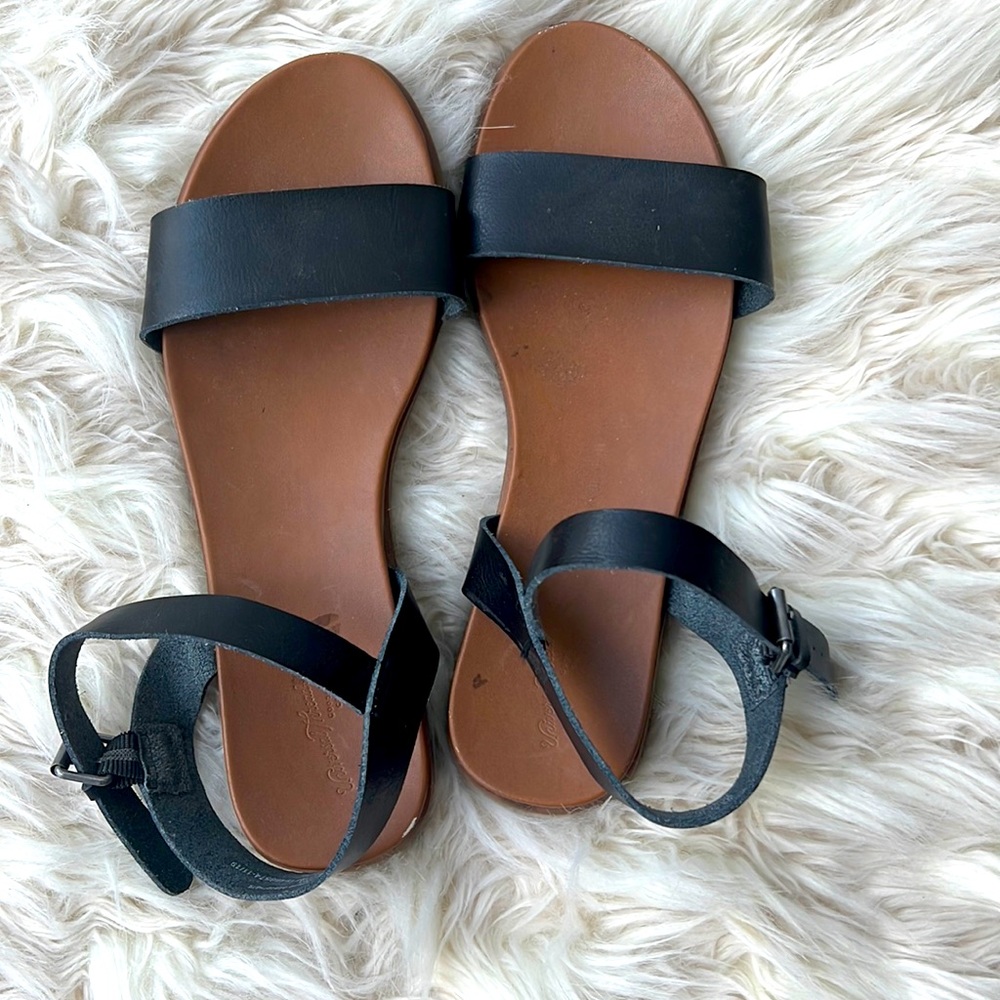 Black sandals